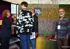 Frans Verschuren (right) from huqrugs, which makes custom carpets. At Design District, he presented, among others, the Tarifa collection with impressive color gradients.