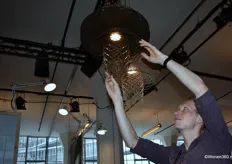 Designer Rik van Mierlo from SOFT Steel presents new pendant lights, made of metal. "The technique is central."