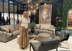 Ellen Thor of the Swedish brand Artwood showed us around the stand, featuring the brand's bestsellers and their new collection.