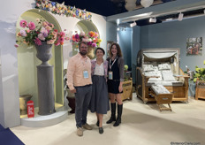 Helene Knorr (middle) was there with her brands Vasevoll and Heritage1864. With her colleagues Angelo Bris and Toska Tyszkiewicz she presented the latest collection of vases with fresh dahlias and the popular beach chairs.