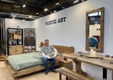 Daan de Groot of Recycleart Rustic Art, He is originally Dutch, but moved to Romania years ago, where he now makes furniture. 