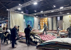 In Hall 5, there was a corner featuring many rug suppliers, mainly from Turkey.